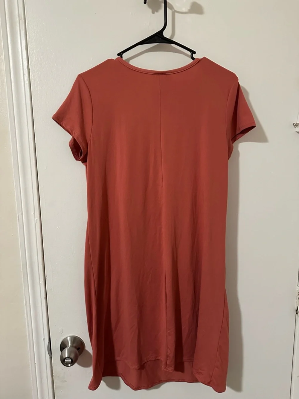 Rust Graphic Mini Dress with Pearl-Stud Heels Print - Picture 4 of 4